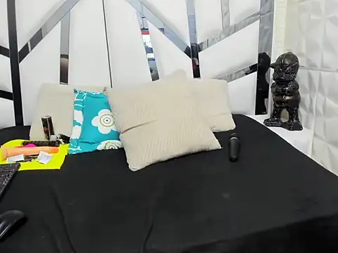 Lunahot68's cam snapshot