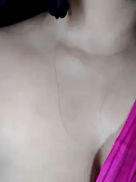 Sara_1618's cam snapshot