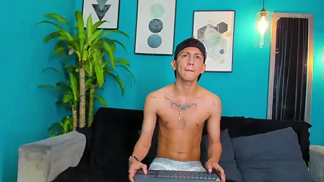 Marcus_and_Tony live sex cam