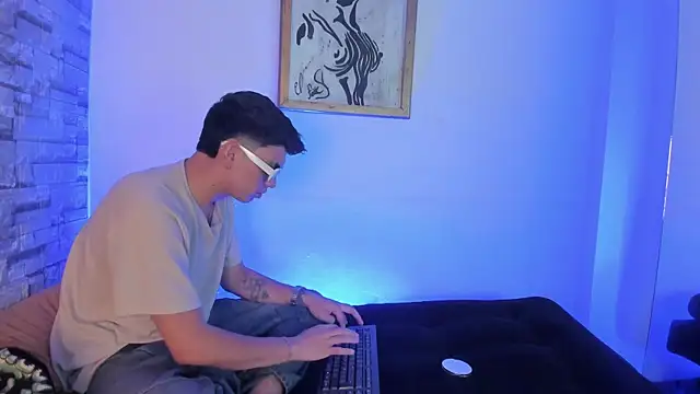 Cherry_Blaze_'s cam snapshot