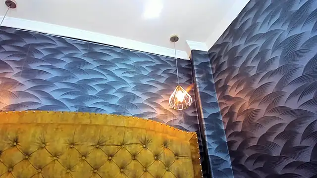 NahomiFireSex's cam snapshot