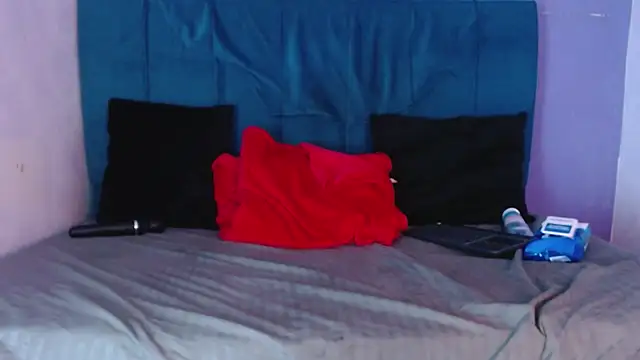 amara_leoncm's cam snapshot