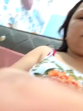 XXLorie_02's cam snapshot