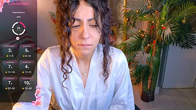 curly_jade's cam snapshot