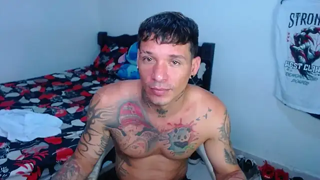 sebas_bigcock69 live sex cam