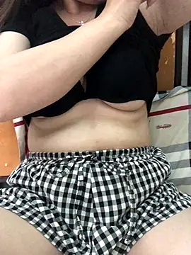 Ginyy112's cam snapshot