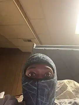 ProveYourLoyalty's cam snapshot