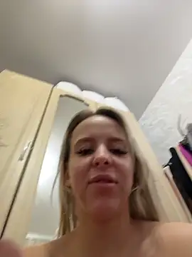 LikaCat live sex cam