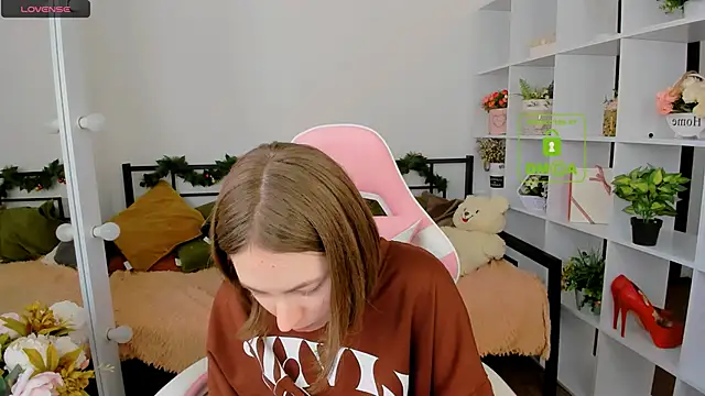 Elma_Lily's cam snapshot