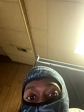 ProveYourLoyalty's cam snapshot