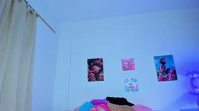 mia_purplee's cam snapshot