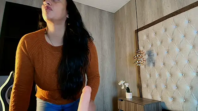 _ruby_manrique_'s cam snapshot