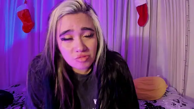 Lilith_Zenith_'s cam snapshot