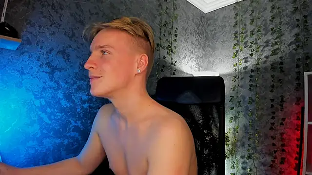 AlexxSweet live sex cam