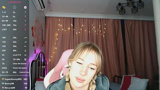 Cassie_Scott's cam snapshot