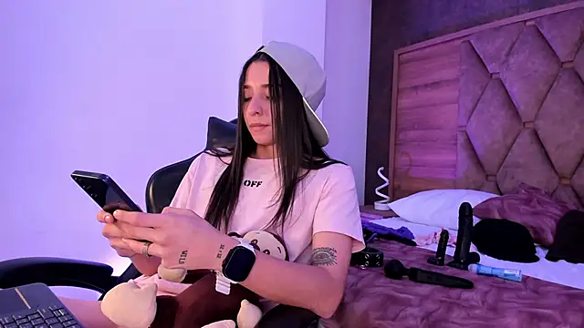 VictoriaSaenz1_'s cam snapshot