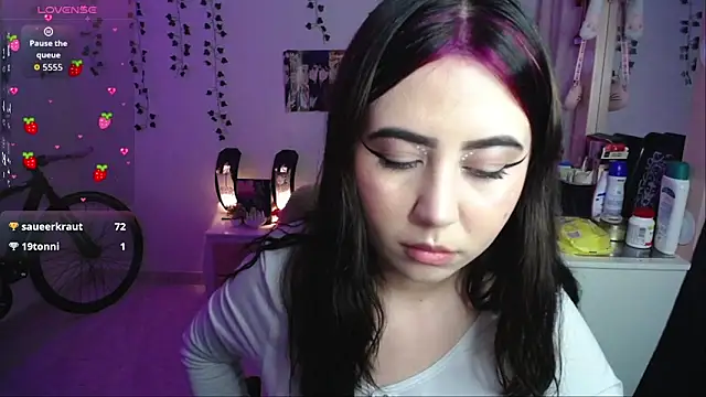 iris_sky's cam snapshot