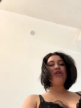 KikiWatson's cam snapshot