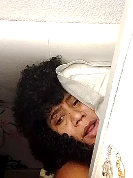 Brunnet_Doll's cam snapshot