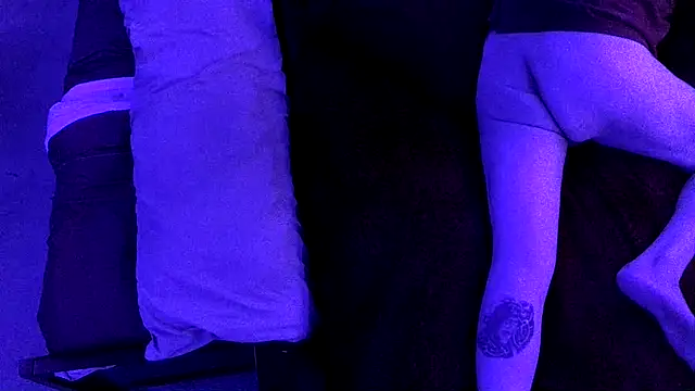 Time2playN303party's cam snapshot