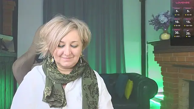 Marta_Wils's cam snapshot