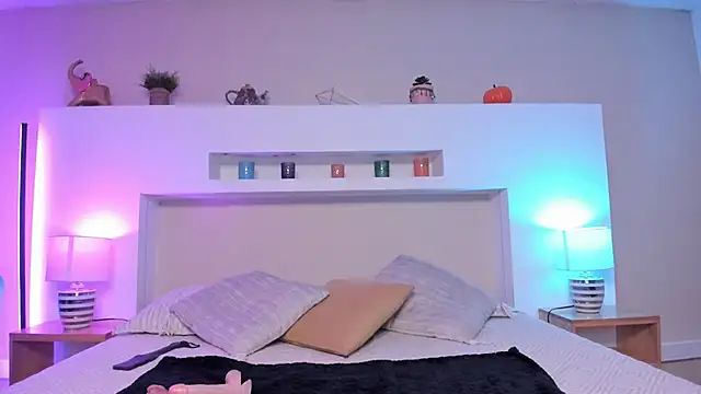 Sophie_Russell_'s cam snapshot