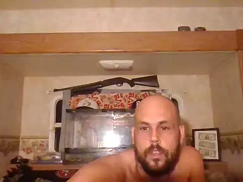 BigriskDaddy92 live sex cam
