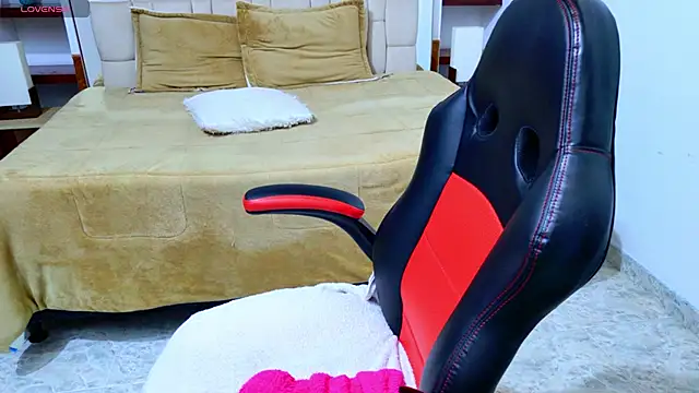 laureentt_'s cam snapshot