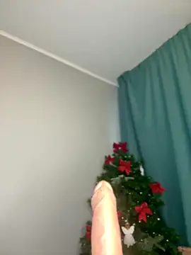 LittleFox___'s cam snapshot