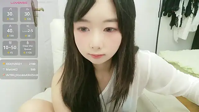 Cat-o3o's cam snapshot