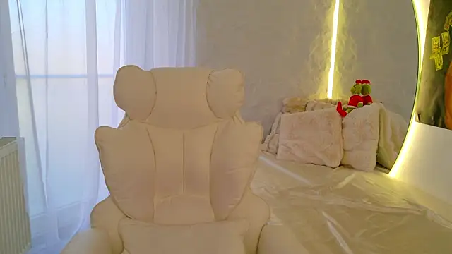 moniqque's cam snapshot