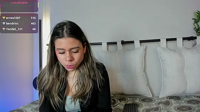 Rachell_criss's cam snapshot