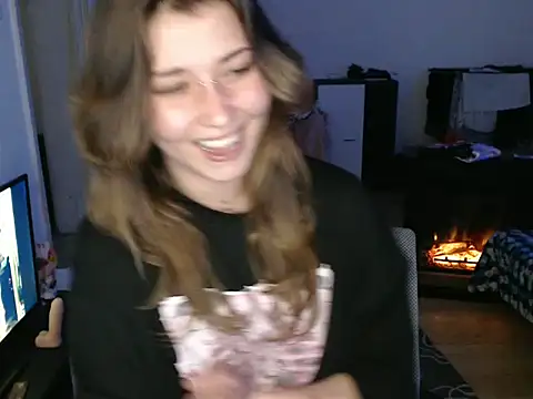 AlienforTwenty's cam snapshot