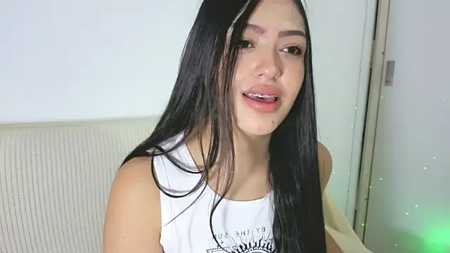 Melanie-Roberts live sex cam