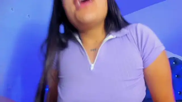 SarahStones live sex cam