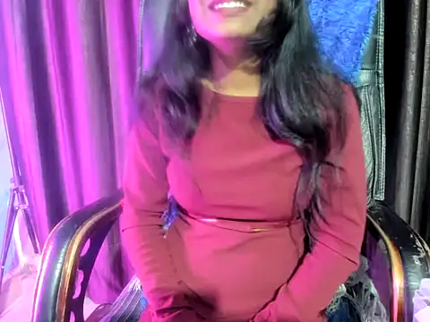 Priya_Sengar's cam snapshot