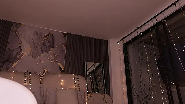 SarahCastro1_'s cam snapshot