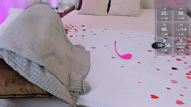 NaughtyLoryy live sex cam