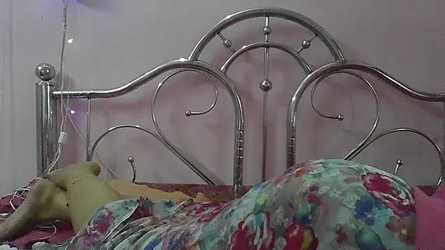 cute_lailaa's cam snapshot