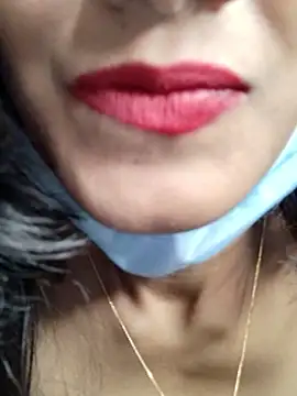 Saharaa's cam snapshot