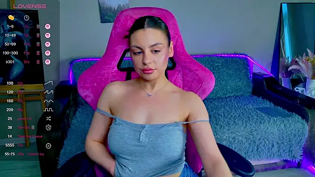 KristyDolly's cam snapshot