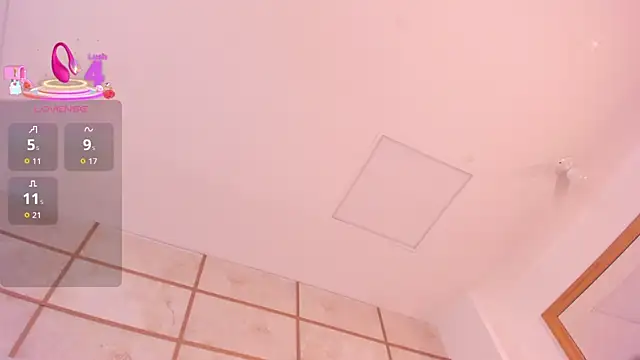 RoxyLior's cam snapshot