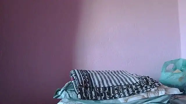 Pooja-suman's cam snapshot