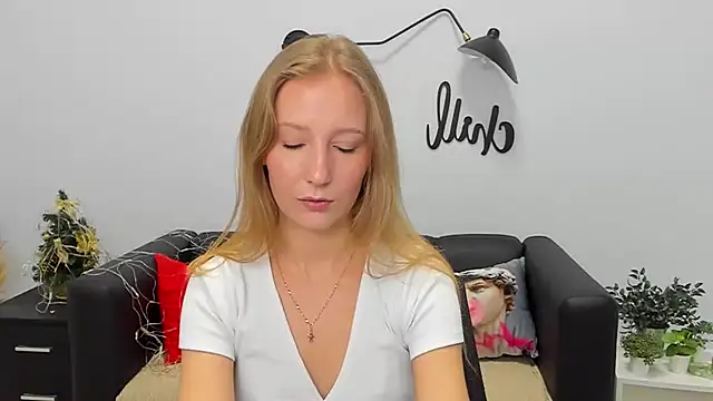 LolaWilsons's cam snapshot