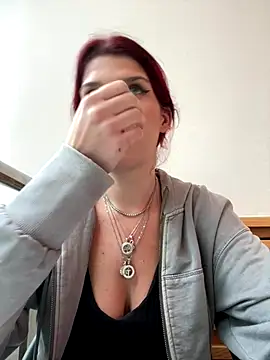 RiriRoseey's cam snapshot