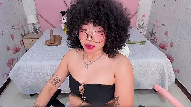 SafiroAgataaa's cam snapshot