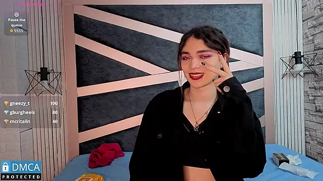 MaeveKuro live sex cam