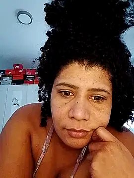 Brunnet_Doll's cam snapshot