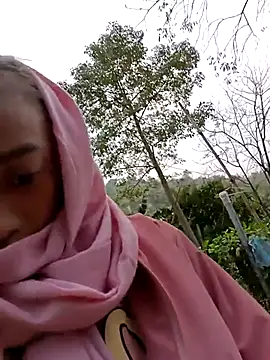 llomayy-love's cam snapshot