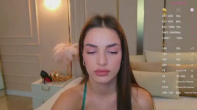 BellaHalles live sex cam